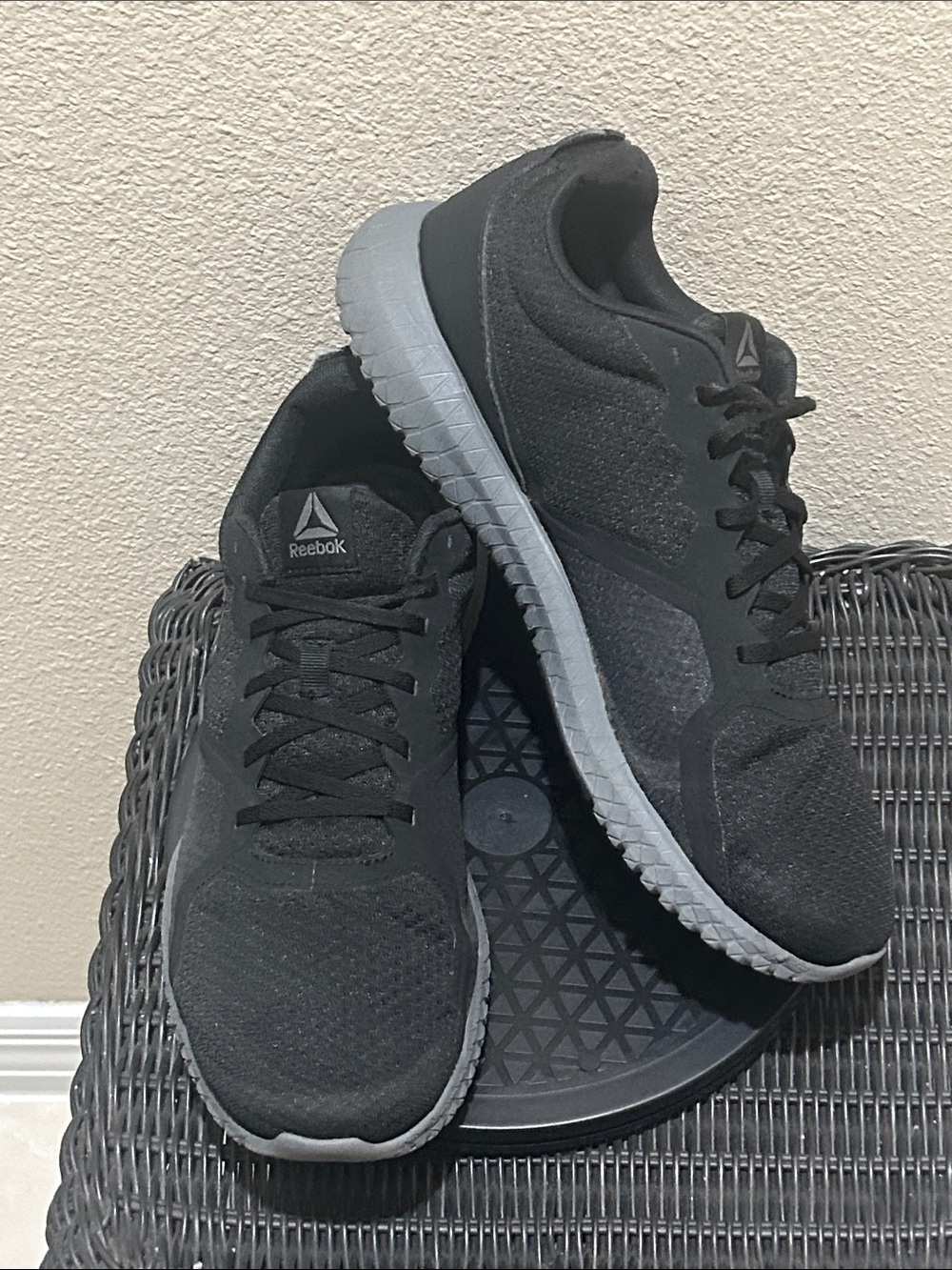 Reebok Flexagon Force Black and Gray with Memorytech Massage Insoles DV5206